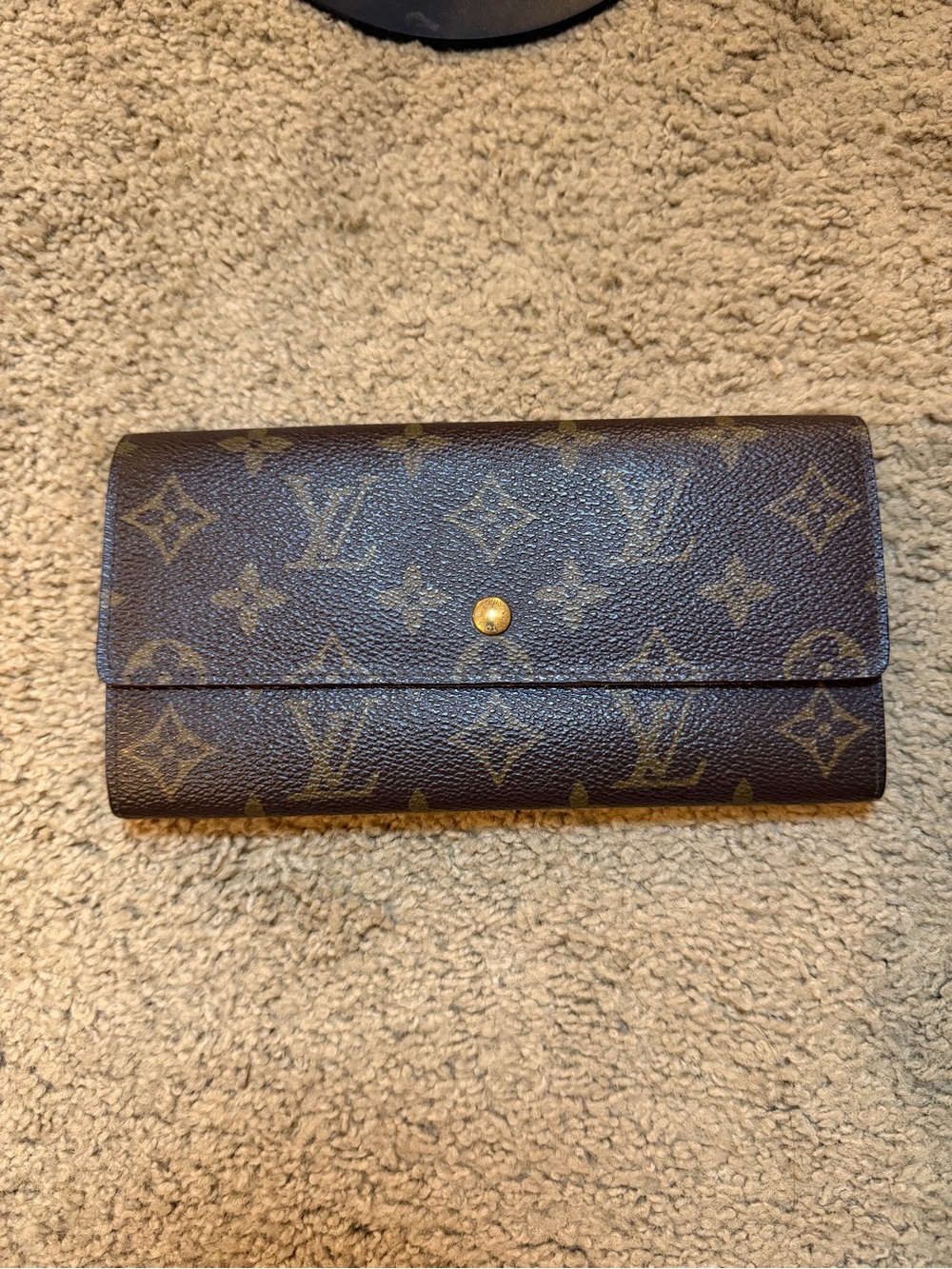 Authentic Louis Vuitton Monogram Sarah Wallet